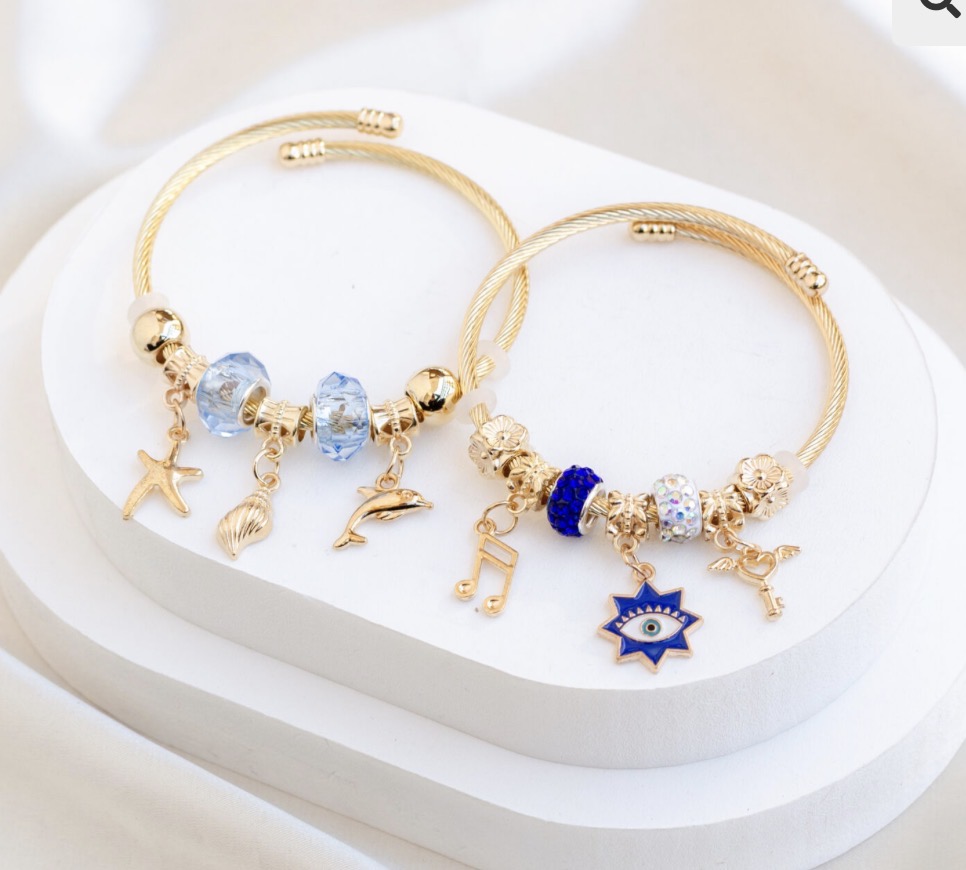 Esclava de acero dorado